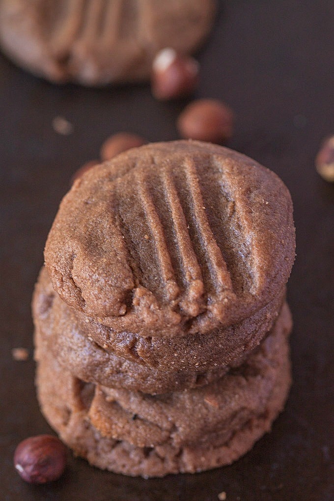 4 Ingredient Paleo and Vegan Nutella Cookies recipe