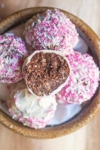 Paleo Chocolate and Raspberry Truffles- These #healthy truffles are also #vegan and #glutenfree! Perfect for Valentine's Day! -thebigmansworld.com