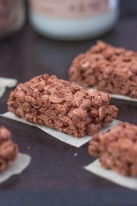 Chocolate Protein Rice Crispy Treats- #glutenfree #vegan and #highprotein! -thebigmansworld.com