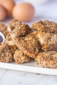 Paleo Burger King Chicken Nuggets- A delicious, healthy twist on the fast food favourite- #paleo #glutenfree and #lowcarb- thebigmansworld.com