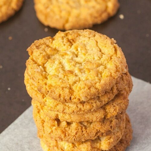 Sugar Free Anzac Biscuits- The iconic Australian cookie gets a healthy makeover- #vegan #glutenfree granulated #sugarfree and a short ingredient list! Super simple, crispy and the perfect snack or dessert! -thebigmansworld.com @thebigmansworld.com
