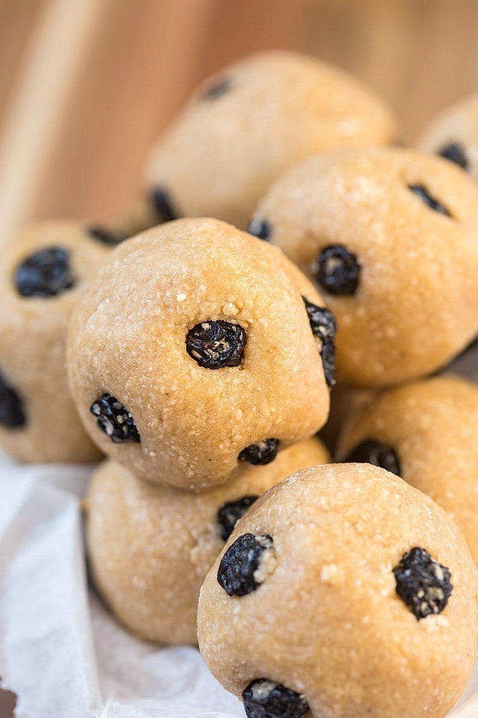 Kids Healthy Breakfast | No Bake Blueberry Muffin Energy Bites | Beanstalk Single Mums