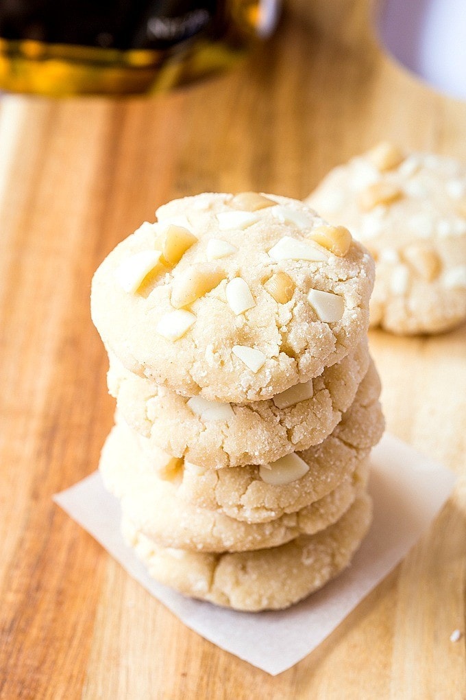 Healthy No Bake White Chocolate Macadamia Nut Cookies- Inspired by Subway's infamous cookies, these healthy white chocolate macadamia nut cookies are fudgy, chewy and require no baking at all! 1 bowl and 10 minutes is all you'll need to whip these beauties up which are paleo, vegan, gluten free, dairy free AND come with a high protein option! @thebigmansworld - thebigmansworld.com