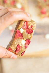 No Bake Strawberries and Cream Snack Bars (Vegan, Gluten Free, High Protein)