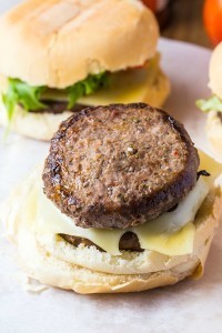 Skinny Blue Cheese Burgers-Easy, healthy and delicious burgers perfect for pan grilling! @thebigmansworld - thebigmansworld.com