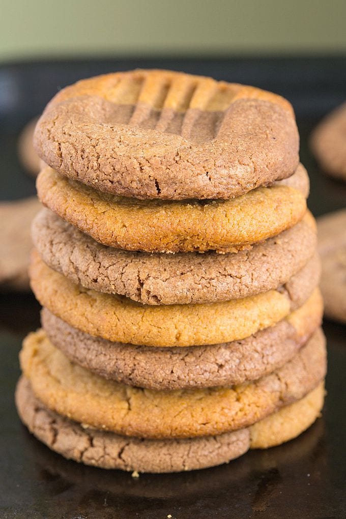 3 Ingredient Flourless Peanut Butter Nutella Cookies