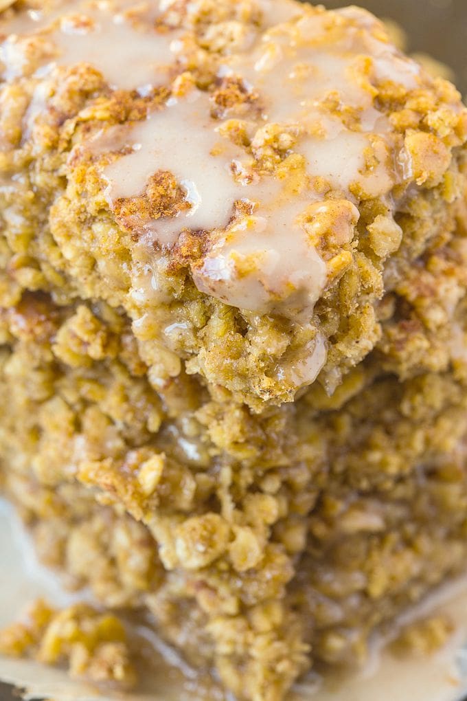 Healthy Sticky Cinnamon Roll Baked Oatmeal