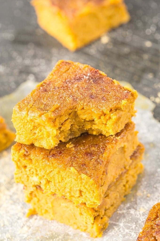 Four Ingredient Flourless Pumpkin Gingerbread Blondies Recipe- Soft, fudgy and with NO flour, butter or sugar; these are a healthy sweet treat or snack which are SO delicious! {Vegan, gluten-free, egg-free, paleo options} -thebigmansworld.com