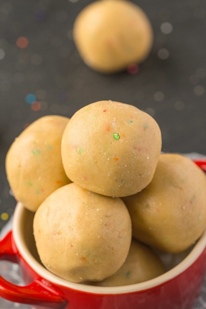 Healthy No Bake Cake Batter Bites (Paleo, Vegan, Gluten Free)