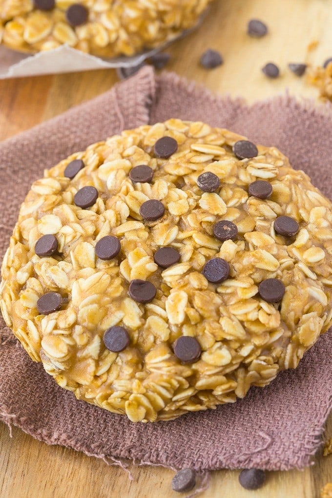 single serving oatmeal cookie.