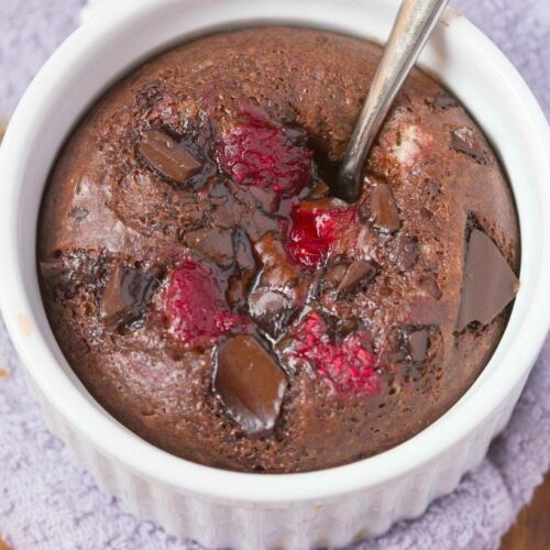 Healthy 4 Ingredient 1 Minute Chocolate Raspberry Cake The Big Man S World