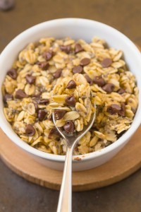 Healthy 1 Minute Baked Oatmeal- A secret prep to baked oatmeal in one minute- It keeps you satisfied for hours and is SO delicious! {vegan, gluten free, sugar free recipe}- thebigmansworld.com