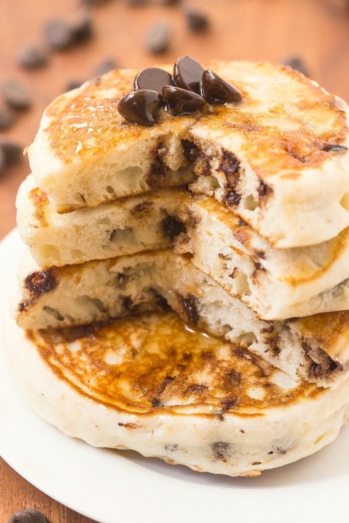 Healthy Thick and Fluffy Low Carb Pancakes with chocolate chips- Packed with protein but with NO protein powder- Low calorie too! {vegan, gluten free, paleo recipe}- thebigmansworld.com