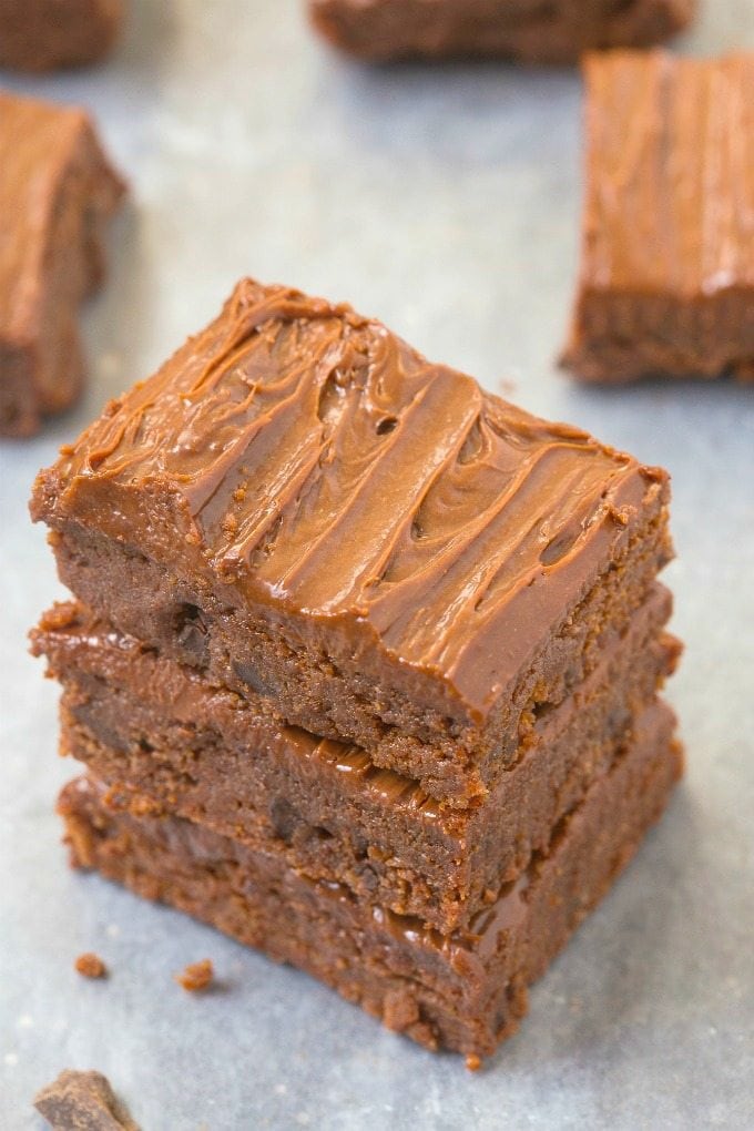 Healthy Grain Free Double Chocolate Blondies- Soft, gooey yet tender on the outside, these blondies have NO butter, grains, white sugar or oil yet you'd never tell- Easy and delicious! {vegan, gluten free, paleo recipe}- thebigmansworld.com