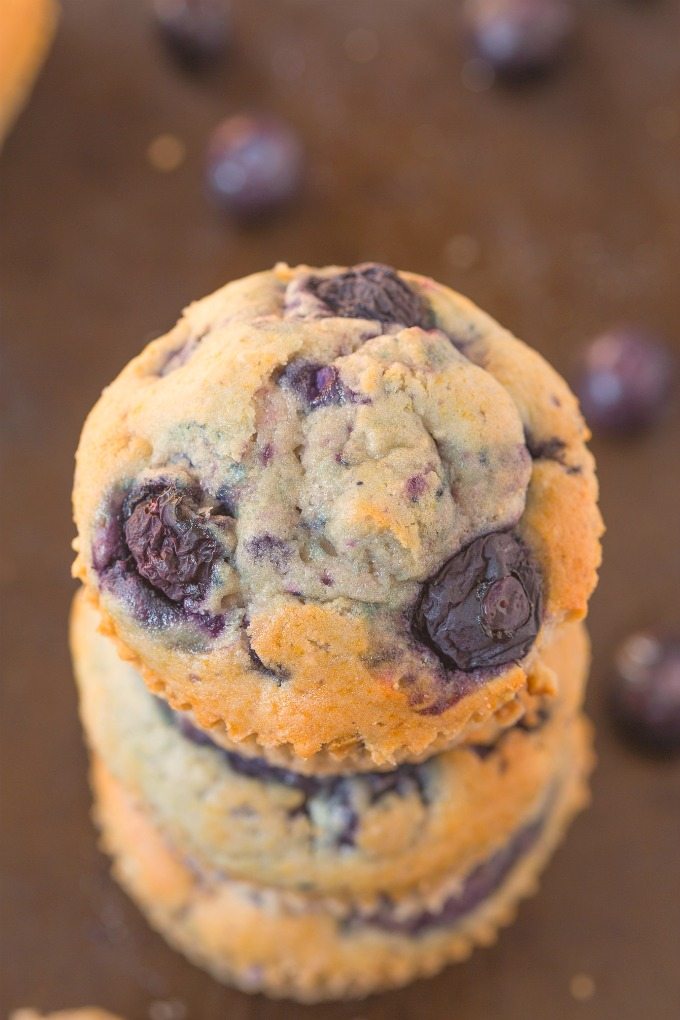 Healthy Flourless Blueberry Breakfast Muffins made with NO butter, oil, flour or sugar but you'd never tell- Easy AND delicious! {vegan, gluten free, paleo recipe}- thebigmansworld.com