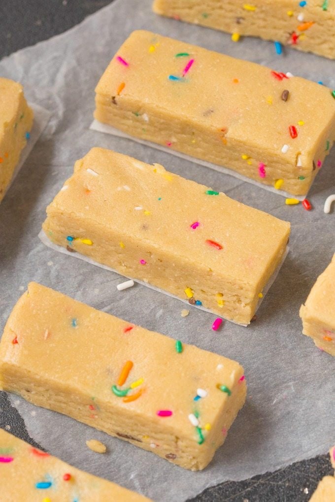 Healthy No Bake High Protein Funfetti Cake Batter Bars which are quick, easy and so much cheaper than store bought and GOOD FOR YOU! {vegan, gluten free, paleo recipe}- thebigmansworld.com