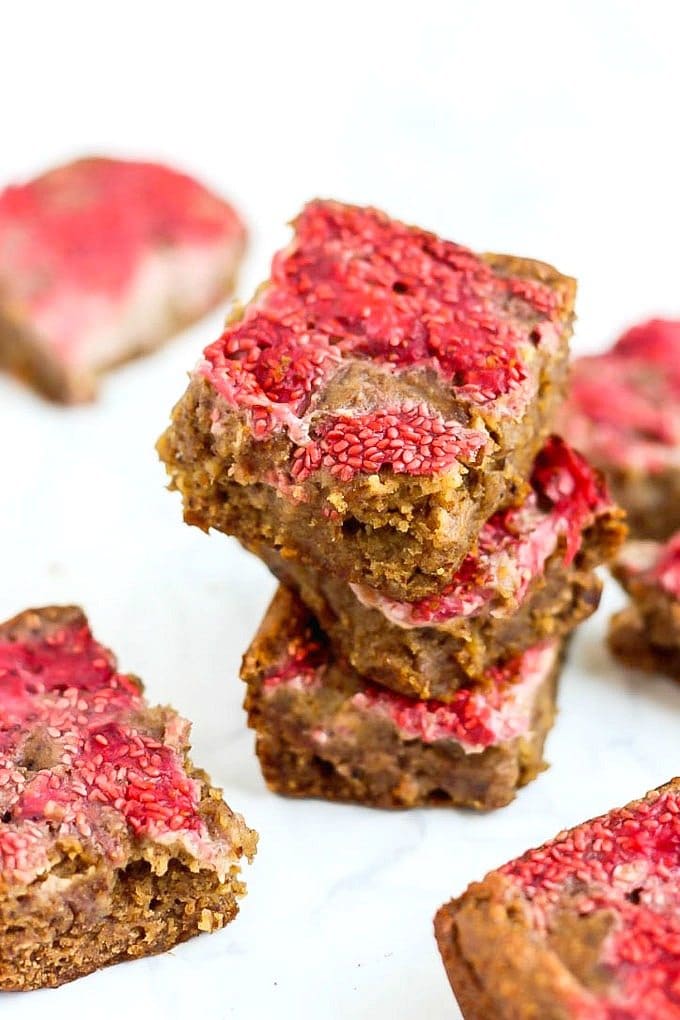 Healthy Almond Butter and Jelly BREAKFAST Bars- Fudgy and delicious baked bars made with NO butter, oil, grains or sugar, but you'd never tell! {vegan, gluten free, paleo recipe}- thebigmansworld.com