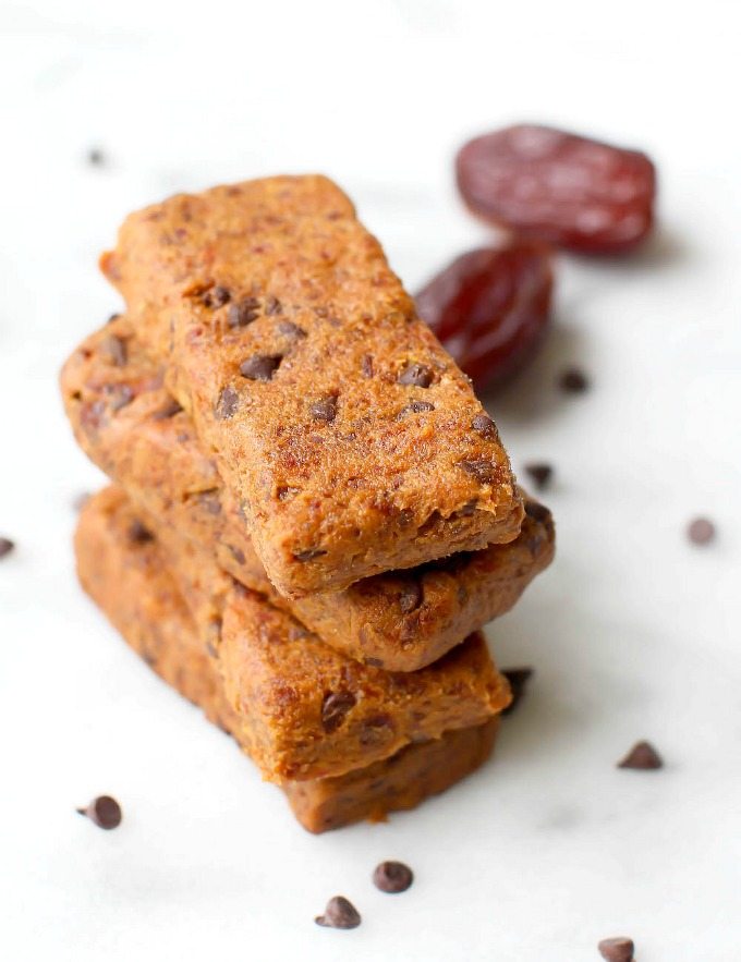 Healthy 3 Ingredient No Bake Cookie Dough Protein Bars
