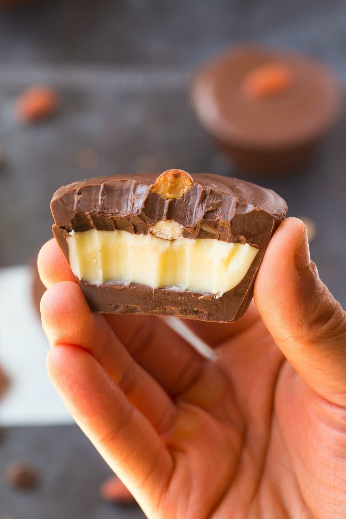 3 Ingredient Homemade Almond Joy (Paleo, Vegan, Sugar Free)- An easy, homemade three ingredient healthy almond joy copycat recipe which is low carb, dairy free and gluten free. Coconut, chocolate and almonds combined! {v, gf, p recipe}- thebigmansworld.com #almondjoy #keto 