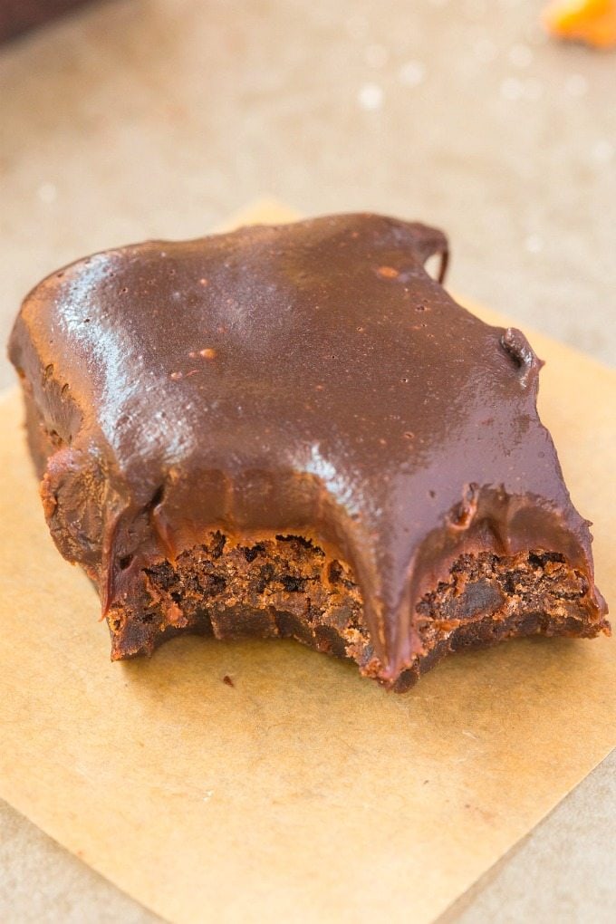 Healthy Flourless Pumpkin Breakfast Brownies