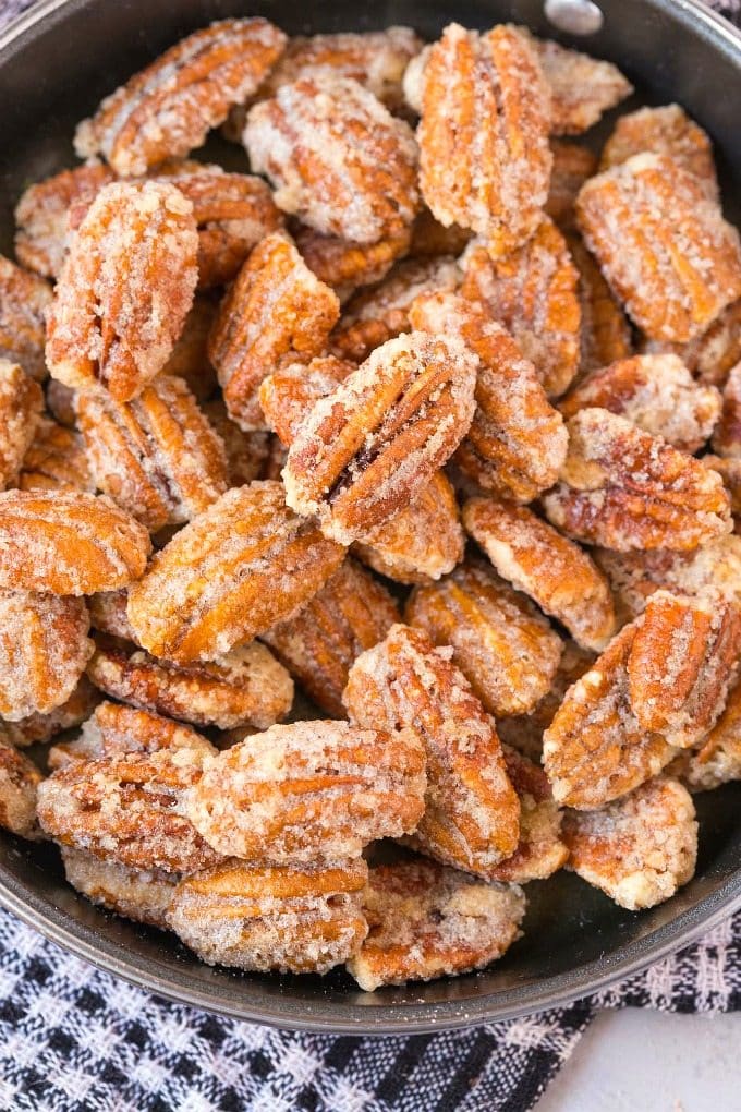 Easy Stovetop Sugar Free Candied Pecans (V, GF, Paleo)- Just 3 Easy, healthy, cozy, comforting ingredients and ZERO sugar- No table sugar, no sticky sweeteners and less than 10 minutes and perfect for holidays, Christmas, gifts and DIY- Oven option too! {vegan, gluten free, paleo recipe}- thebigmansworld.com