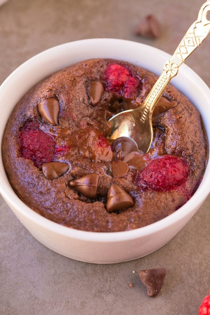 Healthy 1 Minute Chocolate Raspberry Brownie (Paleo, V, GF, Low Carb)- Moist, gooey, quick and easy dessert or snack! Flourless, grain free and single serving! Loaded with chocolate, raspberries and perfect for Valentine's day too! Oven option included! {vegan, gluten free, sugar free, paleo recipe}- thebigmansworld.com