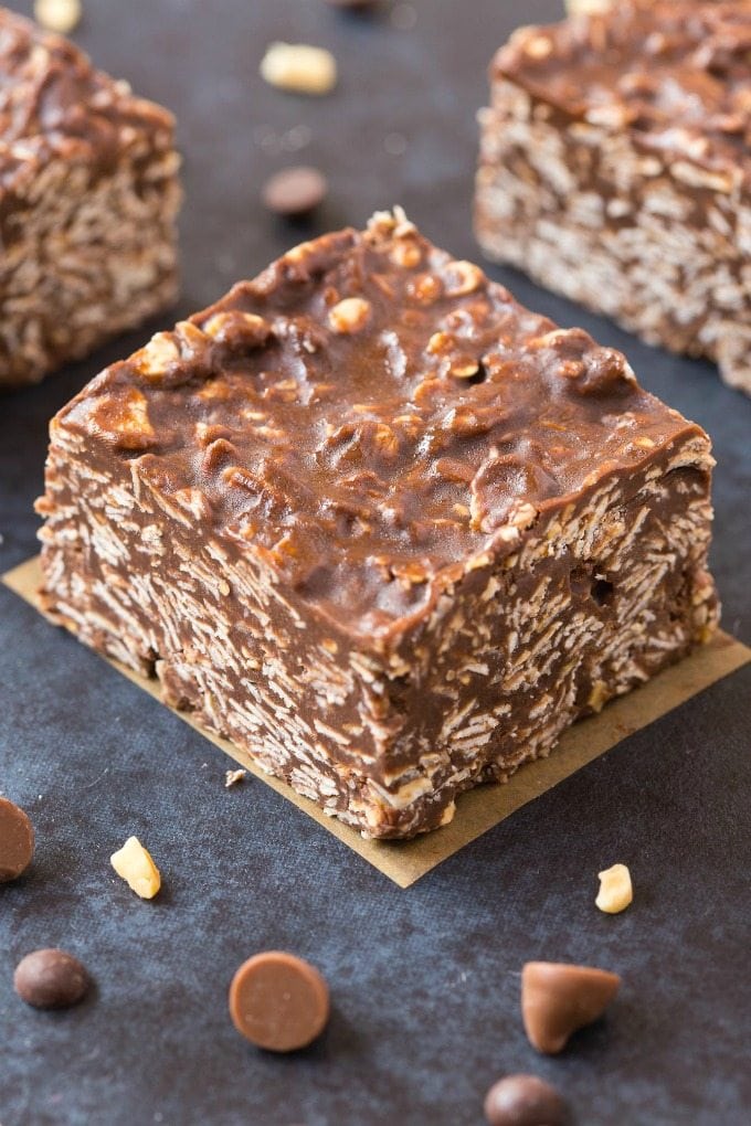 Healthy No Bake Chocolate Peanut Butter Chewy Bars (Vegan, Gluten Free)