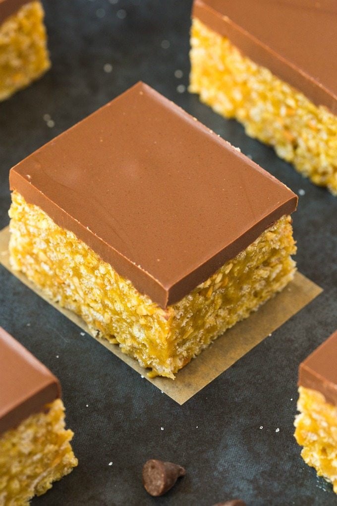 Peanut Butter Cup Protein Rice Krispie Treats (V, GF, DF)- Easy, fuss-free and delicious, this 5-ingredient healthy protein packed childhood snack combines crispy cereal, peanut butter and protein in one! {vegan, gluten free, sugar free recipe}- thebigmansworld.com