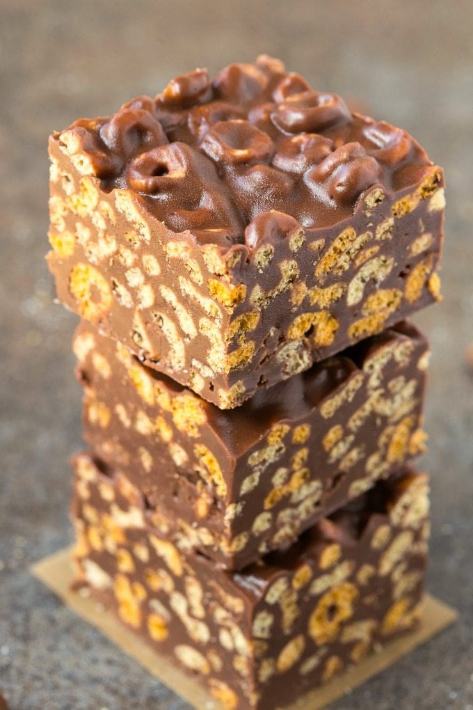 Healthy No Bake Chocolate Peanut Butter Cereal Bars (Vegan, Gluten Free)