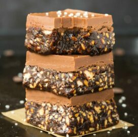 4-Ingredient No Bake Brownies