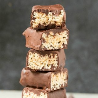 Homemade Low Carb CRUNCH Protein Bars (Keto, Paleo, Vegan, Gluten Free)- An easy No Bake 5-minute recipe for homemade protein bars using wholesome ingredients and without protein powder! #proteinbars #ketogenicrecipes #snack #vegan #paleo #keto #sugarfree | Recipe on thebigmansworld.com