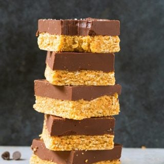 4-Ingredient No Bake Low Carb Protein Bars (Keto, Paleo, Vegan, Gluten Free)- An easy 5-minute recipe for homemade protein bars using wholesome ingredients and with or without protein powder! #proteinbars #ketogenicrecipes #snack #vegan #paleo #keto #sugarfree | Recipe on thebigmansworld.com