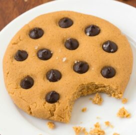 3-Ingredient Keto Peanut Butter No Bake Cookies