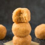 No Bake Pumpkin Spice Latte Energy Bites (Paleo, Vegan, Keto, Low Carb, Sugar Free)- An easy 4-ingredient recipe for pumpkin spice latte energy bites which are soft, chewy and protein-packed! A delicious pumpkin snack which tastes like a Pumpkin Spice Latte! #pumpkinspicelatte #ketosnack #energyballs #fatbombs | Recipe on thebigmansworld.com