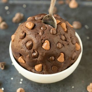 Edible Low Carb Keto Chocolate Cookie Dough (Paleo, Vegan, Eggless, Flourless)- a 5-minute recipe for healthy edible cookie dough made without eggs, without sugar and without flour- 100% safe to eat raw and the perfect dessert or snack to satisfy the sweet tooth! #ketodessert #rawcookiedough #ediblecookiedough #cookiedough #lowcarb | Recipe on thebigmansworld.com