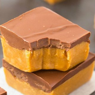 Healthy No Bake Pumpkin Fudge Bars Recipe (Paleo, Vegan, Keto, Sugar Free)- An easy recipe for healthy pumpkin fudge topped with chocolate and made into bars- the ultimate keto and vegan dessert for Fall and Autumn! #pumpkin #vegan #keto #ketosisdessert #ketorecipe | Recipe on thebigmansworld.com