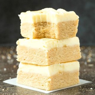 Easy No Bake Paleo Vegan Cinnamon Roll Protein Bar Recipe (Keto, Low Carb, Sugar Free)- Quick and easy homemade protein bars which taste like a cinnamon roll and has no protein powder- Soft, chewy and thick! Sugar free, dairy free and ready in 5 minutes! #proteinbar #ketosnack #paleo #vegan #cinnamonroll | Recipe on thebigmansworld.com