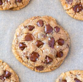 Easy chewy healthy vegan and sugar free chocolate chip cookies