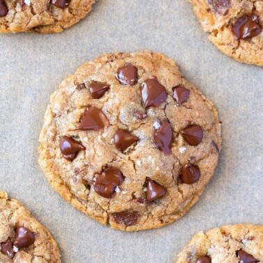 Easy chewy healthy vegan and sugar free chocolate chip cookies