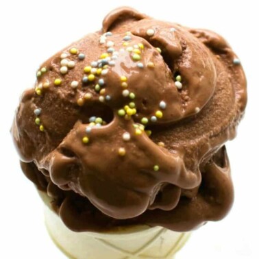 https://thebigmansworld.com/wp-content/uploads/2019/05/banana-chocolate-ice-cream6-378x378.jpg