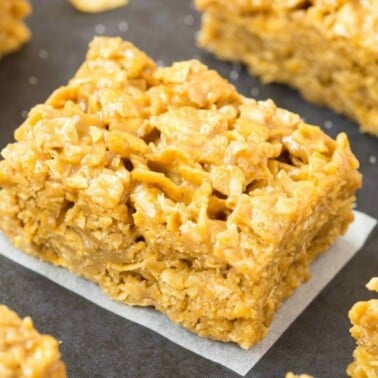 Easy Peanut Butter Bars with cornflakes