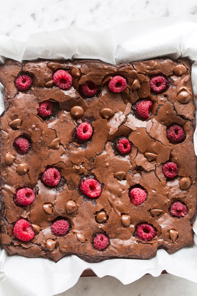 Healthy Raspberry Brownies without sugar and without dairy. 