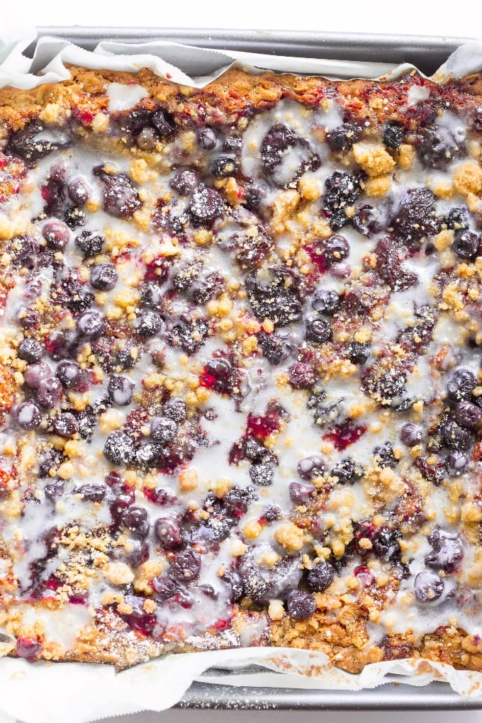 How to make healthy blueberry crumble bars 
