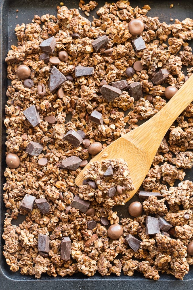 vegan and gluten free chocolate granola recipe