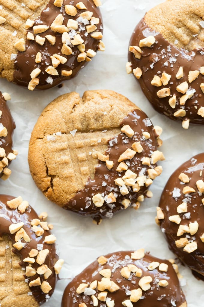 keto peanut butter cookies.