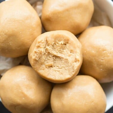 3 ingredient cashew butter fat bombs