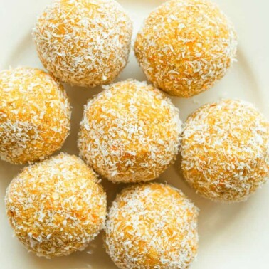 Carrot Cake Protein Balls - Becks Lives Healthy