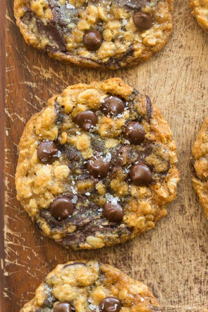 oatmeal cookies with chocolate chips