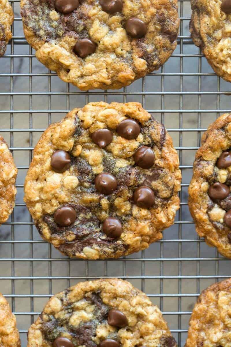 Biscotti d'avena con gocce di cioccolato