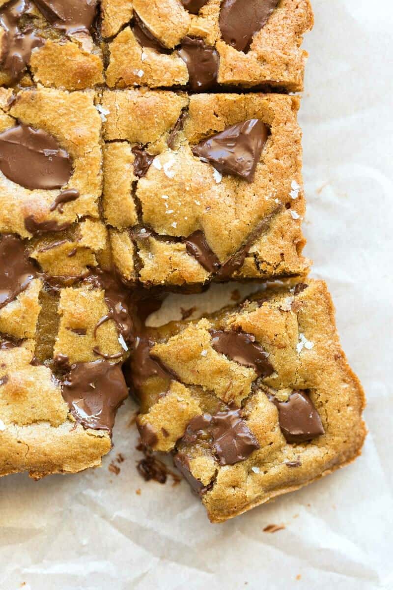 vegan blondies with chocolate chips